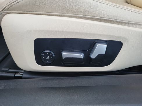 Used 2022 BMW 430i Coupe w/ Convenience Package image 18