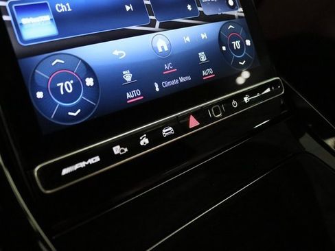 Used 2024 Mercedes-Benz SL 55 AMG 4MATIC w/ Driver Assistance Package image 24