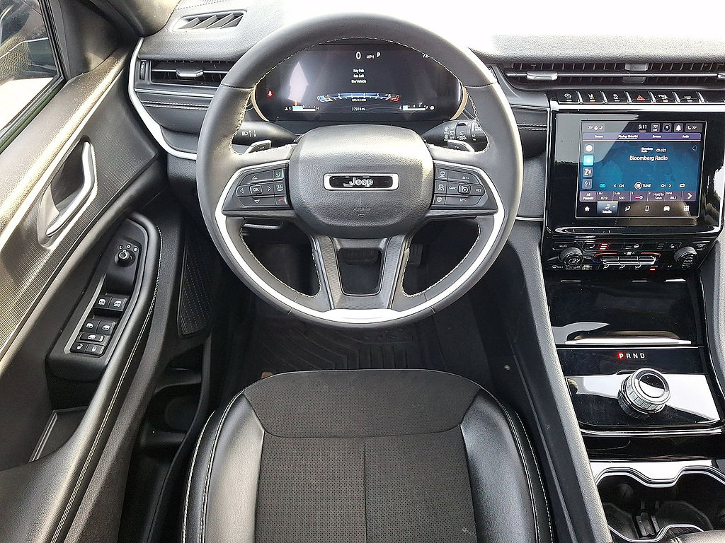 Used 2023 Jeep Grand Cherokee Altitude AWD/4WD image 27