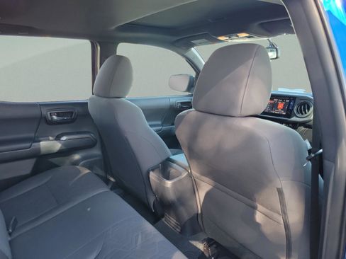 Used 2017 Toyota Tacoma SR5 image 21