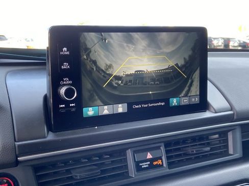 Used 2024 Honda Pilot Touring image 34