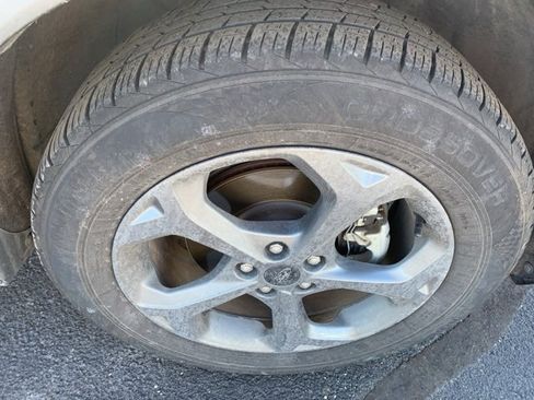 Used 2024 Ford Escape ST-Line image 8