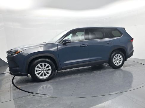 Used 2026 Toyota Grand Highlander XLE image 4