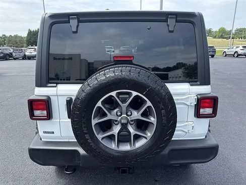 Used 2024 Jeep Wrangler Unlimited Sport AWD/4WD image 5