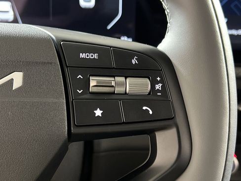 New 2025 Kia EV6 Wind image 28