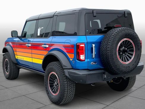 Certified 2025 Ford Bronco Big Bend w/ Black Diamond Package image 10