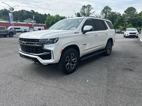 Used 2022 Chevrolet Tahoe Z71 w/ Luxury Package AWD/4WD image 1