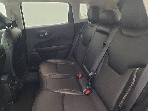 Used 2021 Jeep Compass Latitude AWD/4WD image 18