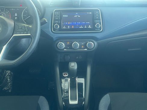 Used 2025 Nissan Versa SV image 17