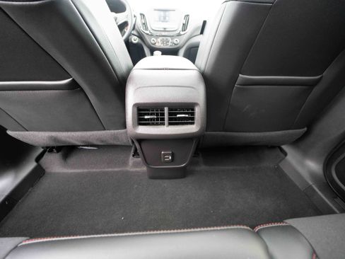 Used 2024 Chevrolet Equinox RS image 22