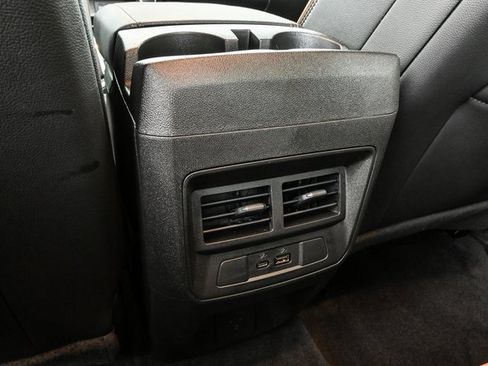 Used 2024 GMC Canyon AT4 w/ Technology Package image 19