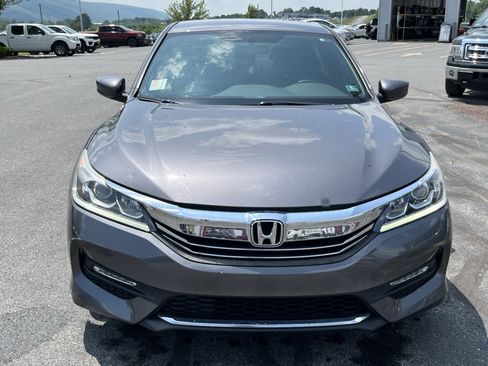 Used 2017 Honda Accord Sport Special Edition image 10