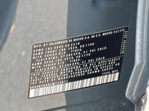 Used 2020 Volkswagen Tiguan SEL image 41