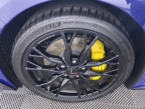 New 2025 Chevrolet Corvette Stingray Premium Conv w/ Z51 Performance Package image 15