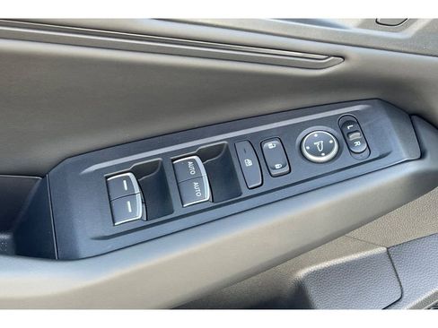 Certified 2025 Honda Accord EX-L image 12