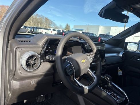 New 2026 Chevrolet Colorado LT image 10