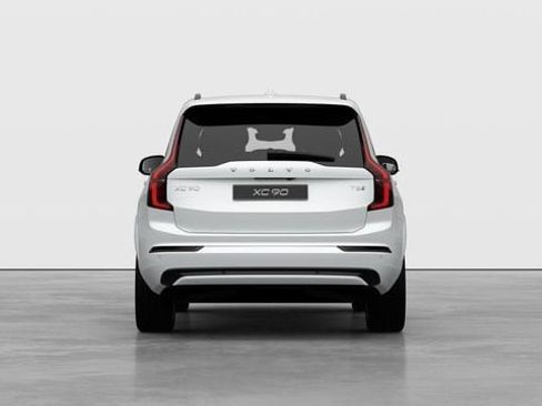 New 2026 Volvo XC90 T8 Ultra w/ Protection Package image 4