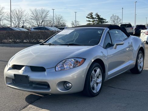 Used 2007 Mitsubishi Eclipse GS image 3