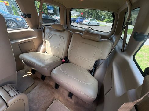 Used 2000 Ford Explorer Sport RWD image 9