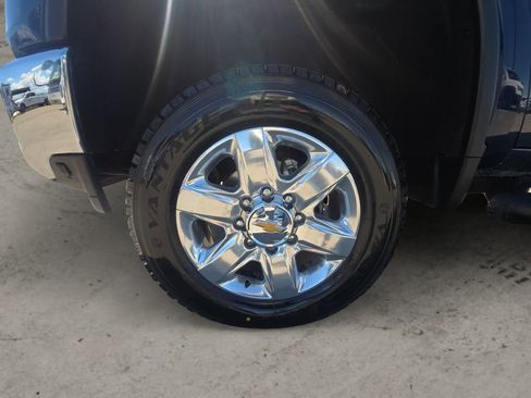 Used 2023 Chevrolet Silverado 3500 LTZ AWD/4WD image 14