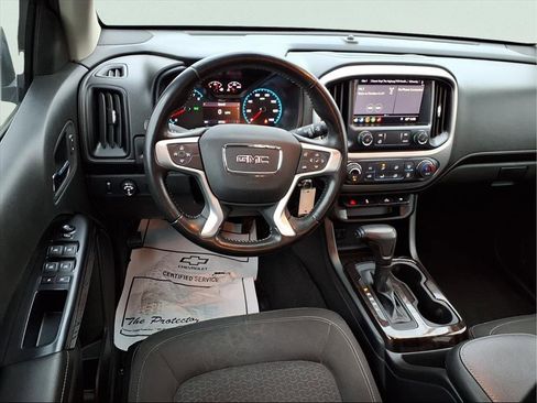 Used 2020 GMC Canyon SLE image 3