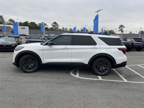 New 2025 Ford Explorer ST-Line w/ Premium Package image 5