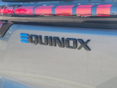 New 2026 Chevrolet Equinox EV LT image 9