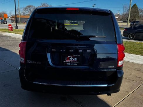 Used 2013 Dodge Grand Caravan SE image 5