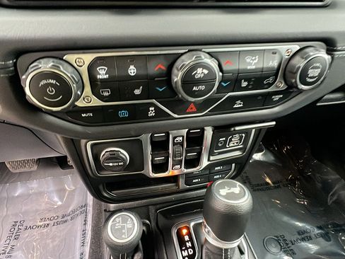 Used 2025 Jeep Wrangler Backcountry 4xe image 32