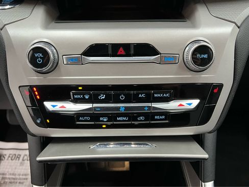 Used 2023 Ford Explorer XLT w/ Equipment Group 202A image 26