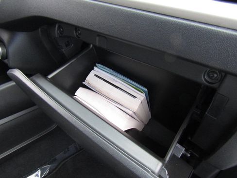 Used 2022 Ford Escape SE image 27