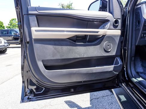 Used 2024 Ford Expedition Max XLT AWD/4WD image 19