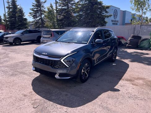 Used 2025 Kia Sportage EX AWD/4WD image 1