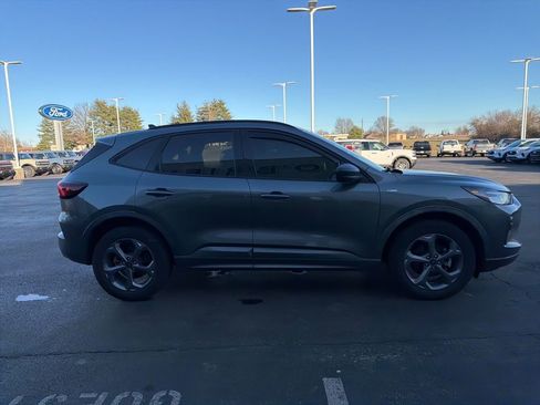 Used 2023 Ford Escape ST-Line w/ Tech Pack #1 image 5