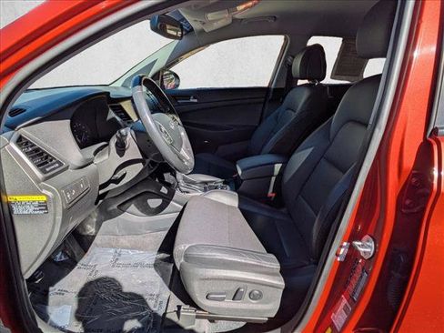 Used 2017 Hyundai Tucson SE Plus w/ Cargo Package image 11