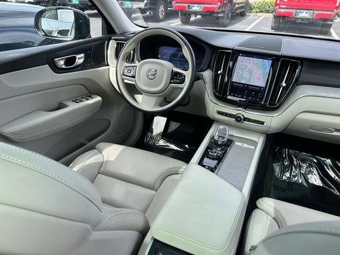 Used 2023 Volvo XC60 B5 Ultimate w/ Climate Package AWD/4WD image 9
