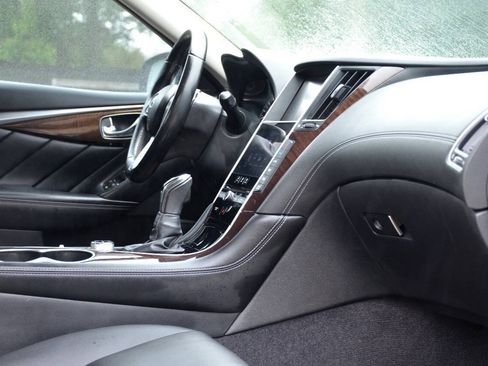 Used 2018 INFINITI Q50 Luxe RWD image 13