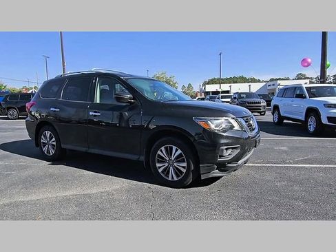 Used 2020 Nissan Pathfinder S image 17