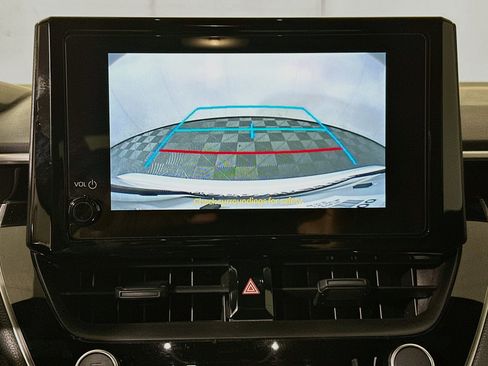 Used 2025 Toyota Corolla SE FWD image 25