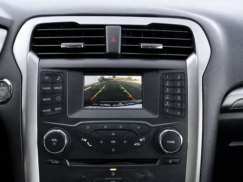 Used 2017 Ford Fusion SE FWD image 35