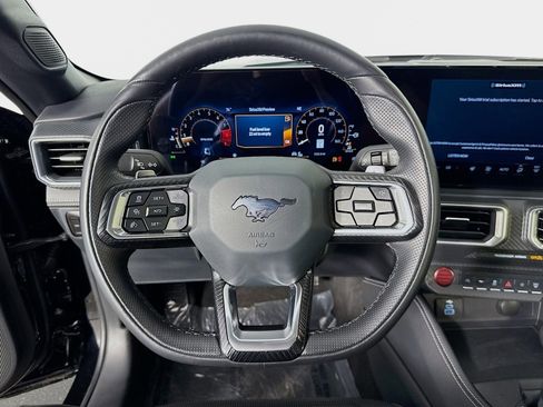 Used 2025 Ford Mustang GT Premium image 13
