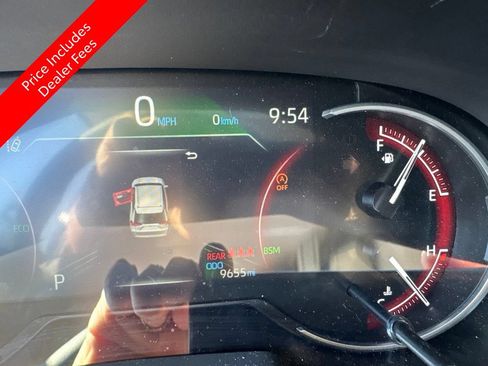 Used 2025 Toyota RAV4 XLE Premium FWD image 15