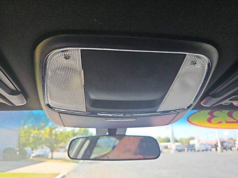 Used 2023 Dodge Charger SXT image 13