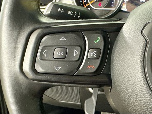 Used 2019 Jeep Wrangler Unlimited Sport S AWD/4WD image 18