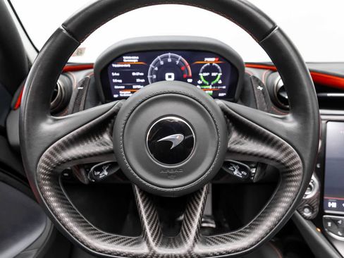 Used 2022 McLaren 720S Spider image 13