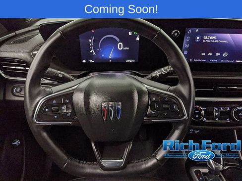 Used 2024 Buick Envista Sport Touring w/ Convenience I Package FWD image 8
