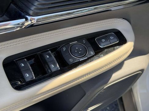 Used 2022 Lincoln Corsair AWD w/ Equipment Group 101A image 16