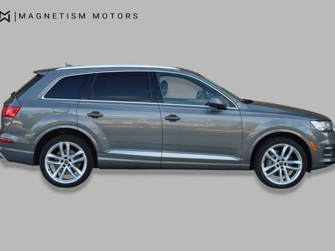 Used 2018 Audi Q7 3.0T Prestige AWD/4WD image 2