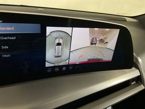 New 2026 Cadillac Vistiq Sport w/ LPO, Floor Liner Package image 21