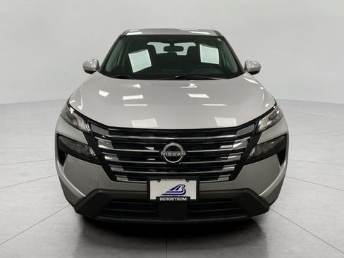 Certified 2025 Nissan Rogue SV AWD/4WD image 10